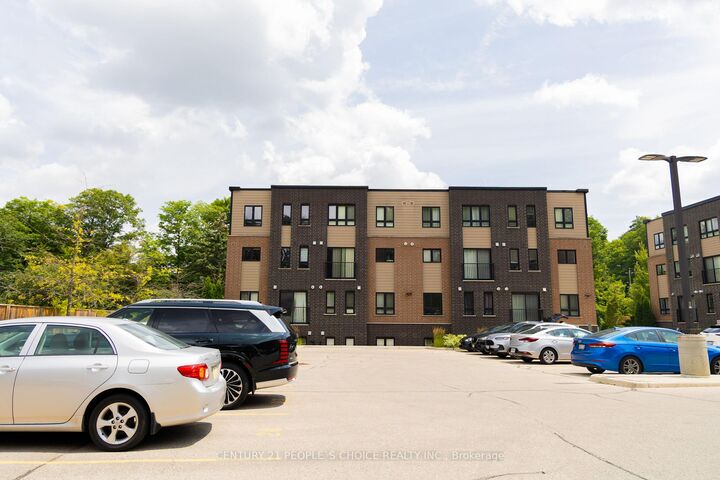Property Photo: 190 Century Hill Drive A5 ON N2E 2W6