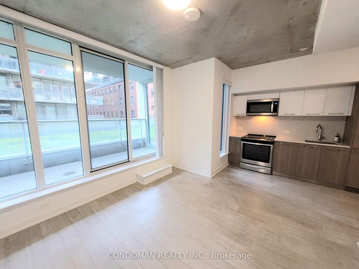 Photo de la propriété:  25 Baseball Place 202  ON M4M 0E7 