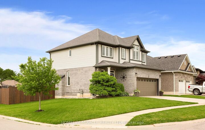 Property Photo: 498 Fairway Road ON N4T 0J1
