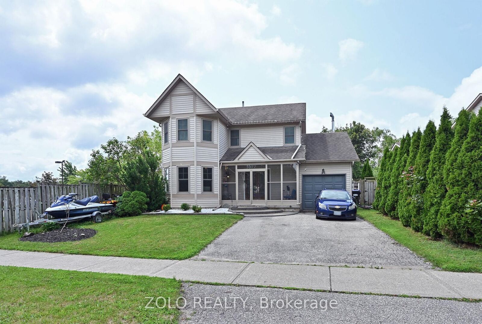 Property Photo: 1077 Anna Maria Avenue ON L9S 1W2