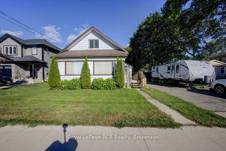 Property Photo: 330 York Street ON N0G 2P0