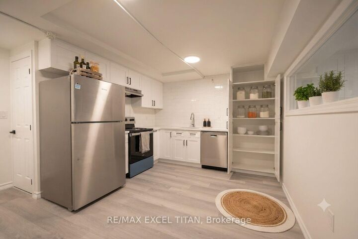 Property Photo:  2255 Weston Road B101  ON M9N 1Y5 