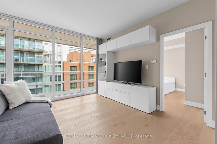 Property Photo:  1 Bedford Road 603  ON M5R 2B5 