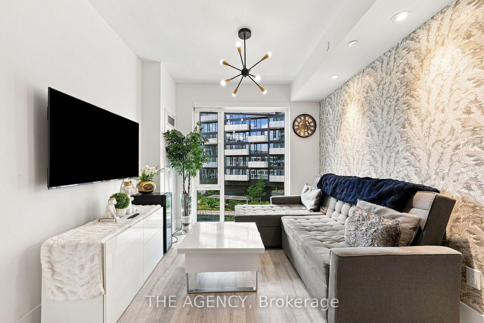 Property Photo: 470 Front Street 907 ON M5V 0V6