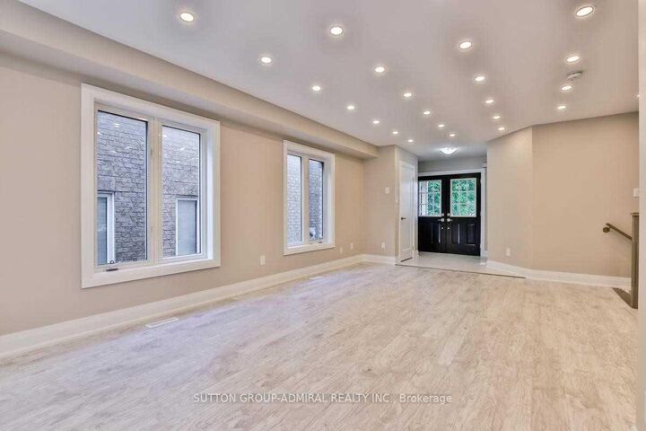 Property Photo: 99 Maple Sugar Lane ON L4J 8M8