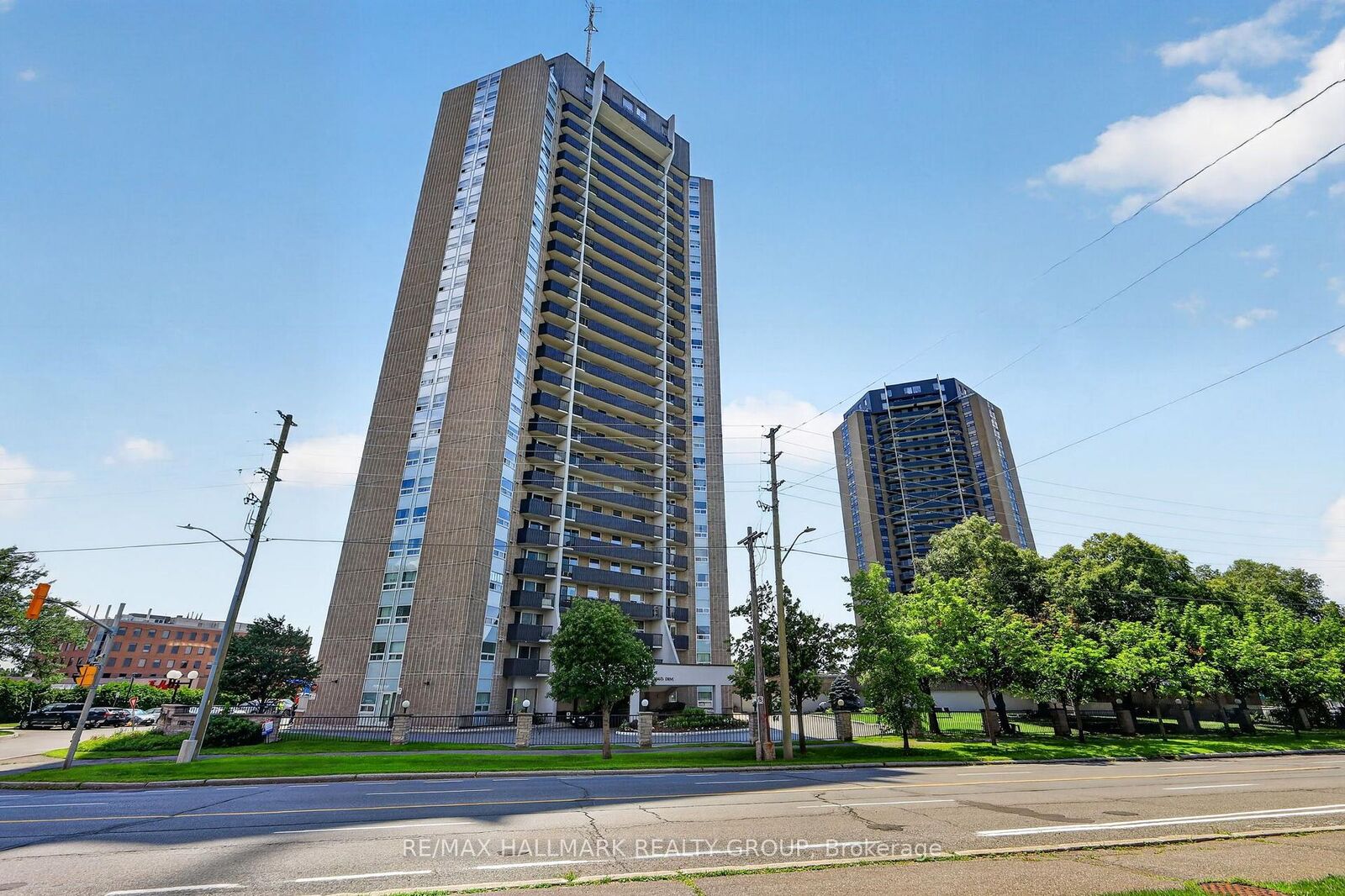 Property Photo:  1380 Prince Of Wales Drive 703  ON K2C 3N5 