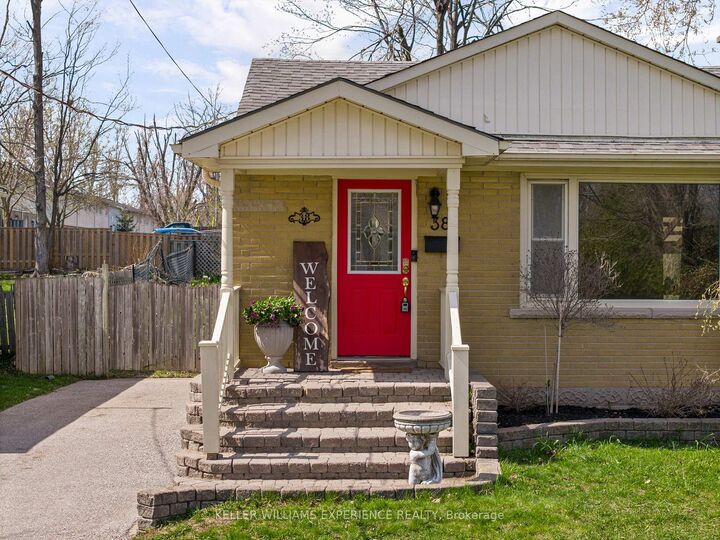 Property Photo:  38 North Street W  ON L3V 3S5 