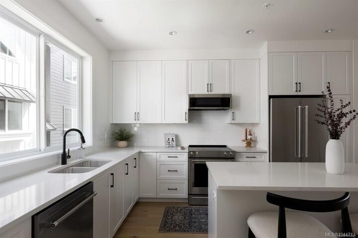 10145 Fifth St #7 — photo 1