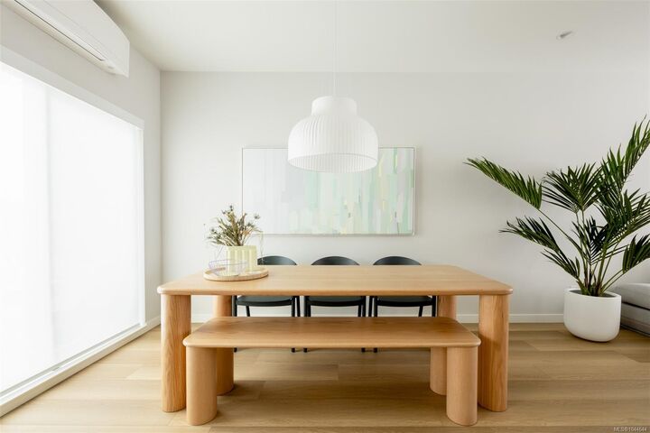 Property Photo: 3240 Glendale Pl #102 BC V9B 1Y2