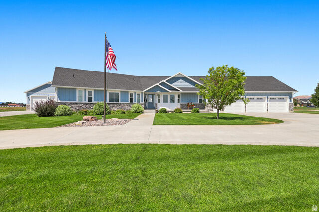 Property Photo: 625 E 800 S ID 83263
