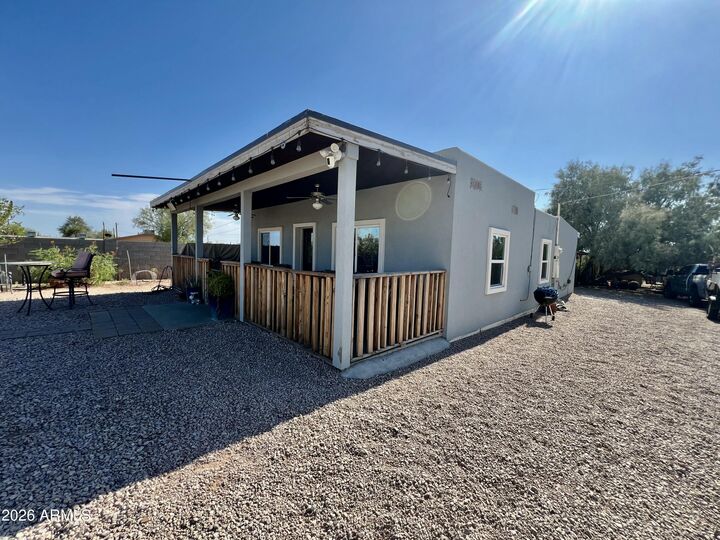 Property Photo:  662 N Ironwood Drive  AZ 85120 