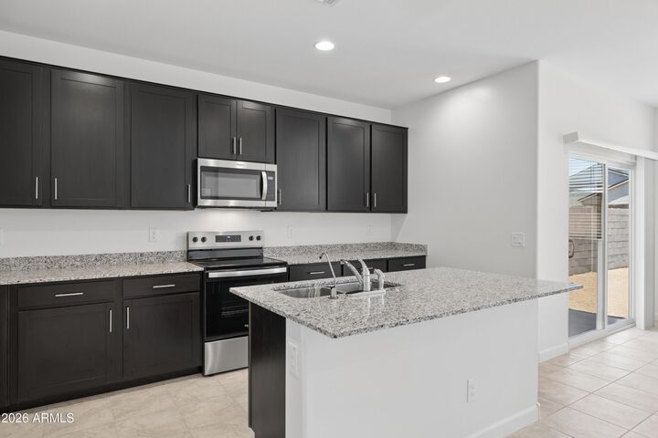 Property Photo:  5460 E Darwin Drive  AZ 85140 