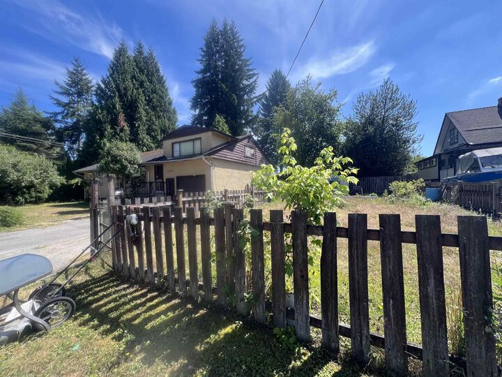 Property Photo: 21584 122nd Avenue BC V2X 3W6