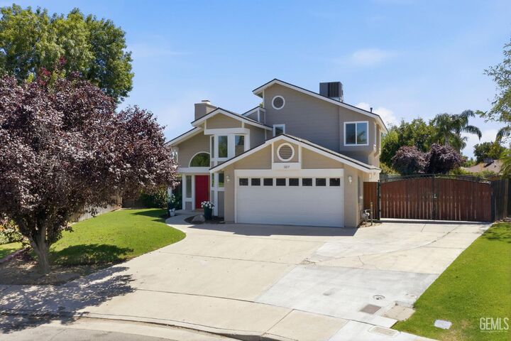 Property Photo: 13217 Seann Court CA 93314