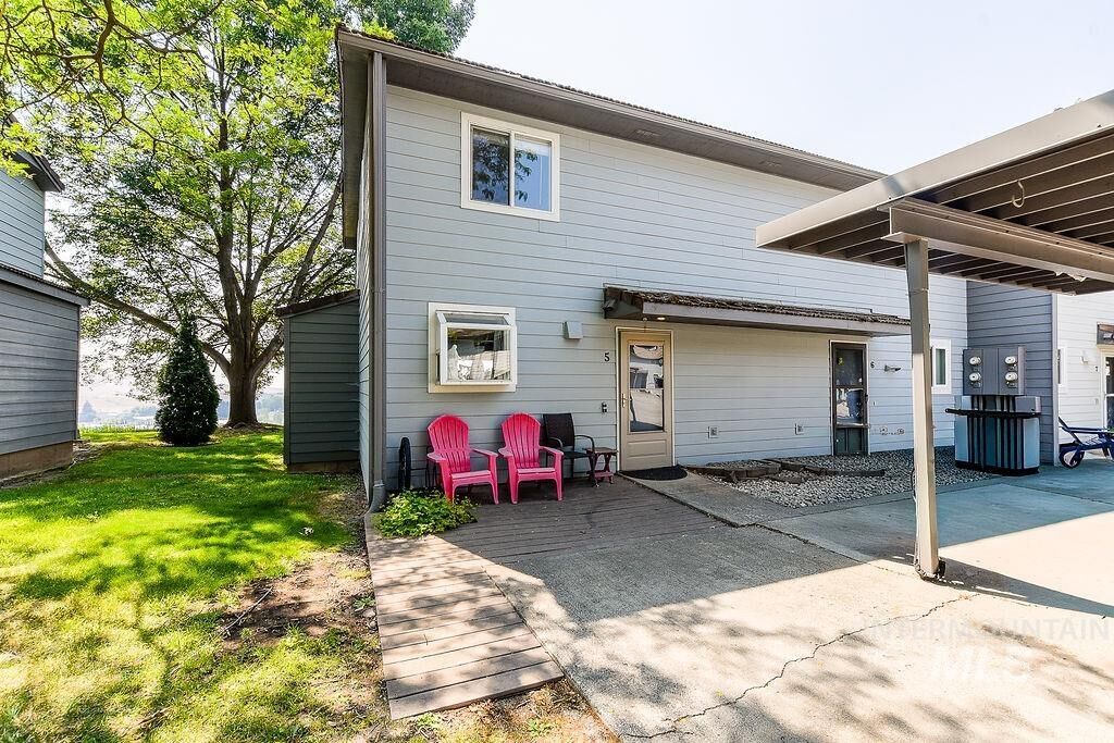 Property Photo:  605 Indian Hills Drive 5  ID 83843 