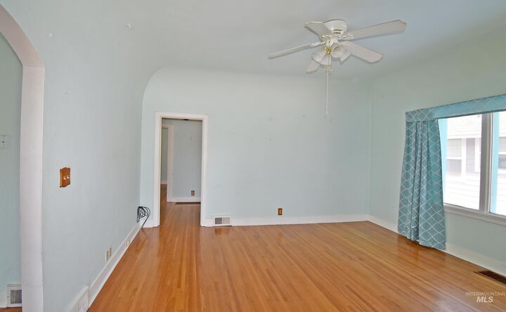 Property Photo:  1024 10th Street  WA 99403 