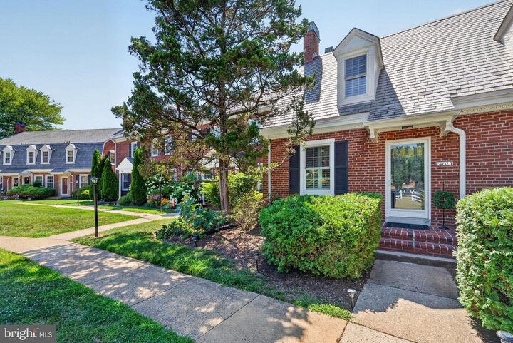 Property Photo: 4103 36th Street S VA 22206