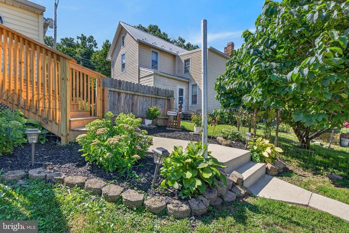 Property Photo:  2924 Hanover Pike  PA 17331 