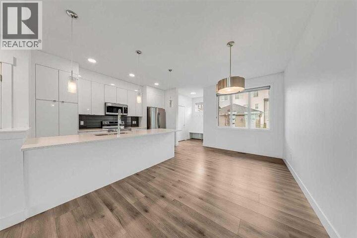 Property Photo:  242 Carrington Gate Northwest  AB T3P 1E1 