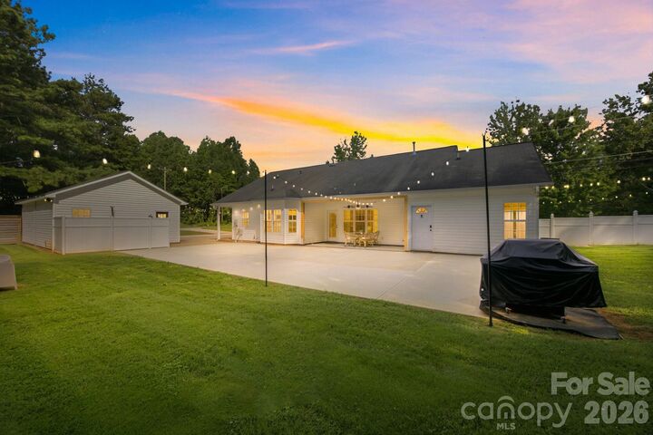 Property Photo: 9552 Brief Road NC 28227