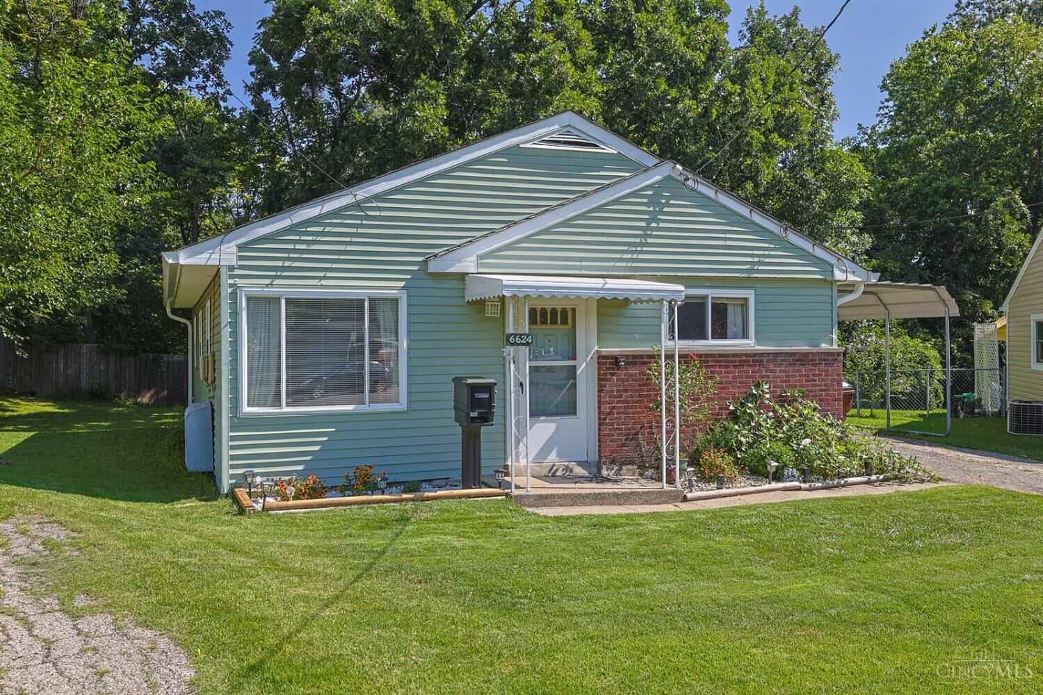 Property Photo: 6624 Flagstone Court OH 45239