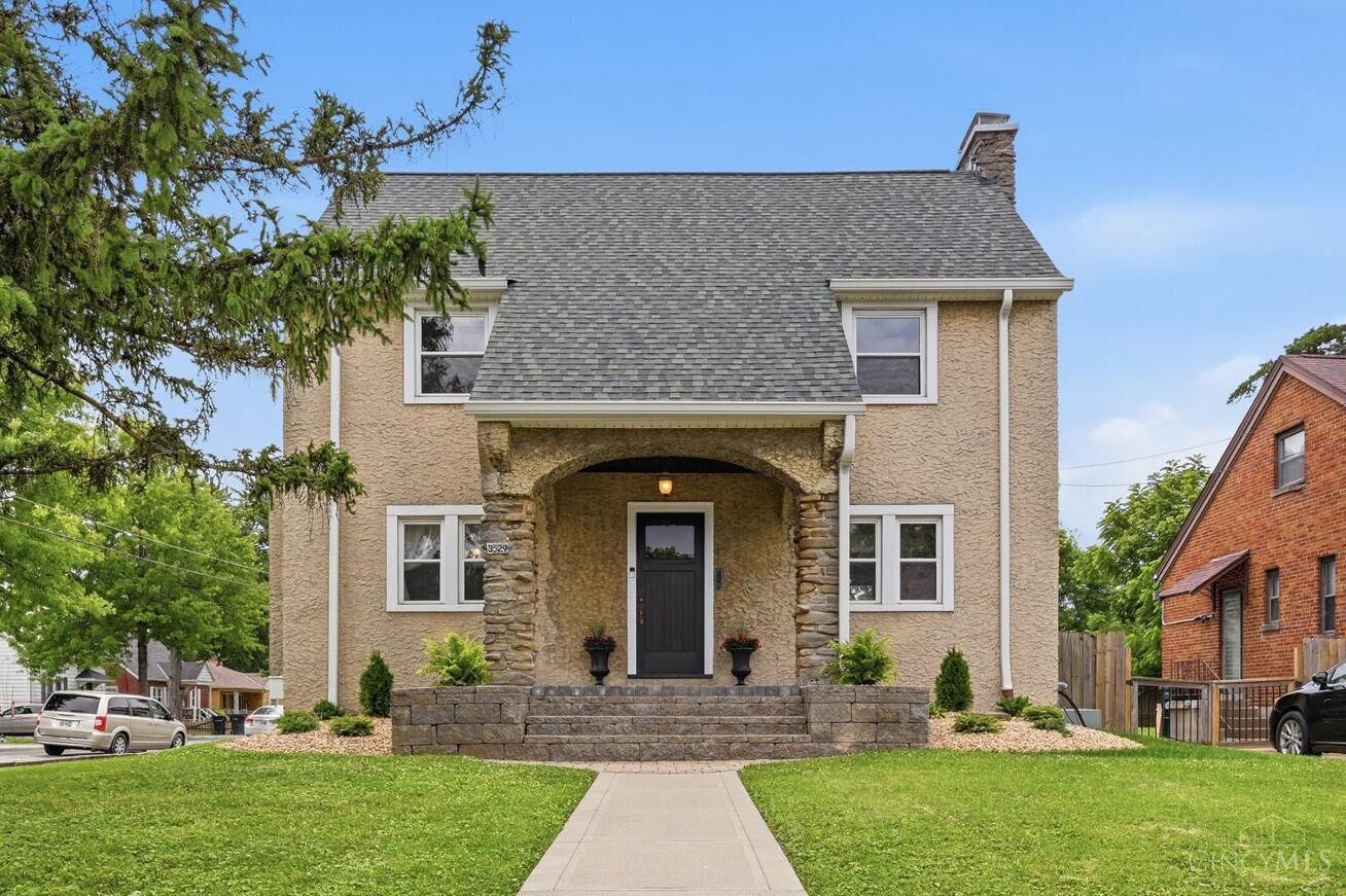 Property Photo: 3529 Daytona Avenue OH 45211