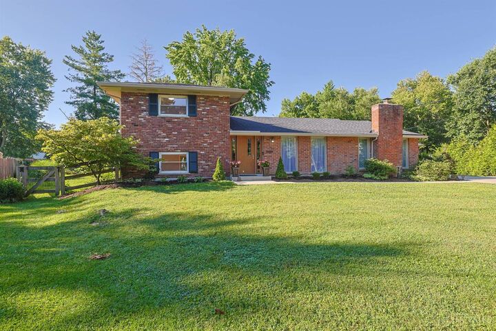 Property Photo:  8608 Zenith Court  OH 45231 