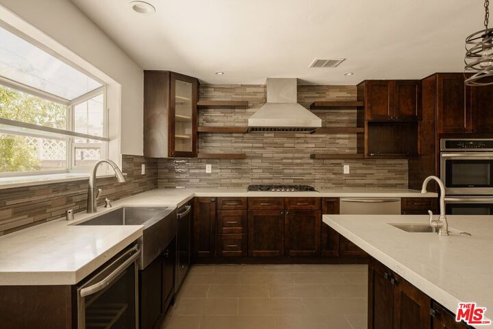 Property Photo: 17323 San Jose St CA 91344