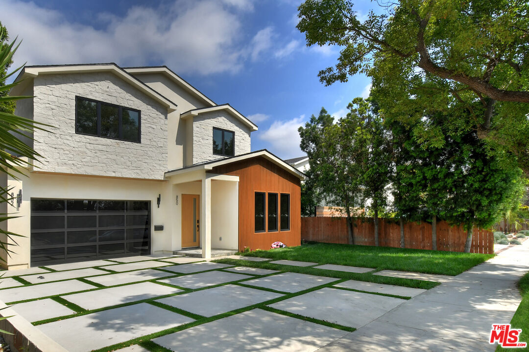 Property Photo:  850 N Kemp St  CA 91505 