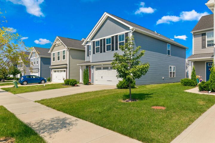 Property Photo: 448 Professional Parkway OH 43040