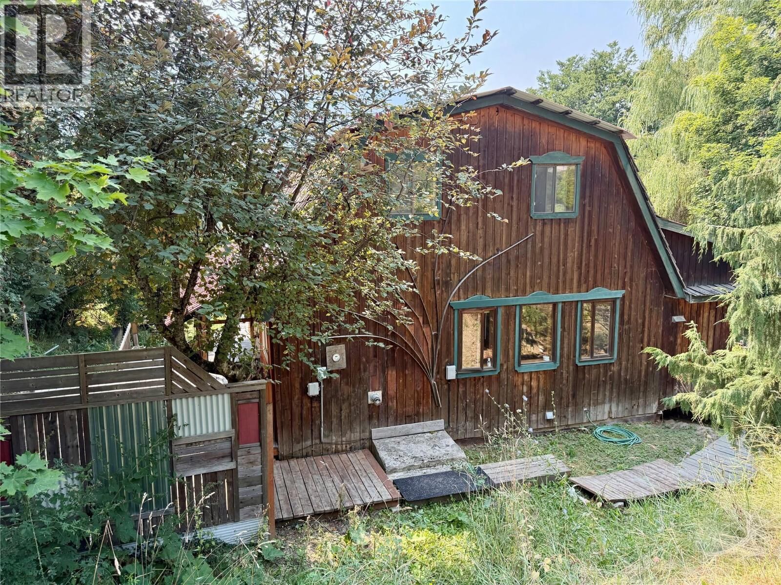 Property Photo: 2022 Creek Street BC V1L 1M7
