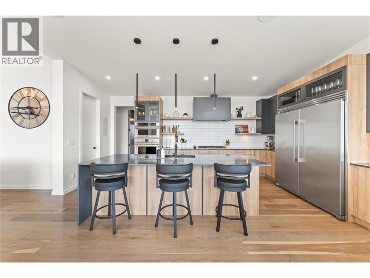 Property Photo: 9815 Beacon Hill Crescent BC V4V 0A5