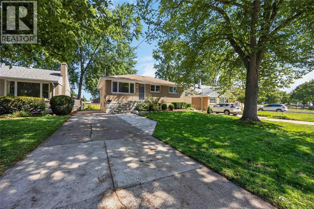 Property Photo: 782 Hall Street ON N7V 2C9
