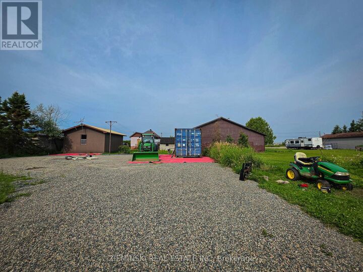 Property Photo:  62 Edward Street  ON P0K 1E0 