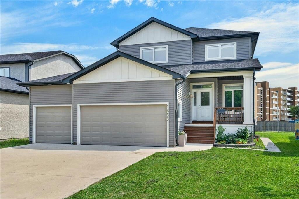 Property Photo: 1655 Chancellor Drive MB R3T 4B8