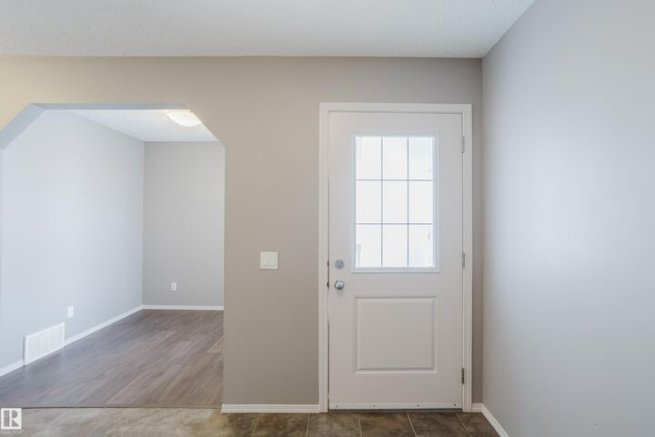 Property Photo:  14009 164 Avenue NW  AB T6V 0K6 