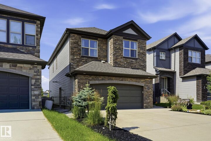 Property Photo: 3 Garneau Gate AB T7X 0M6
