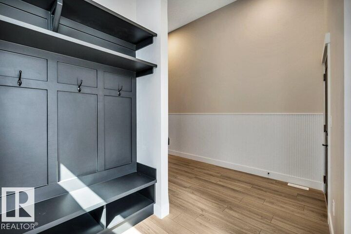Property Photo: 21 Norwyck Way AB T7X 4E9