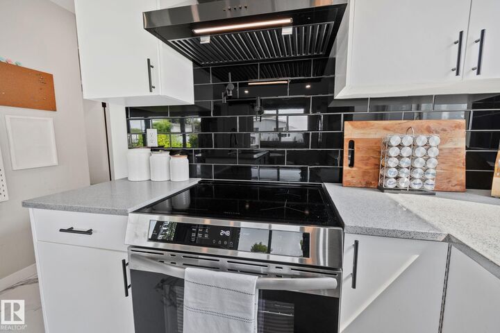 Property Photo: 4723 105 Street NW AB T6H 2M3