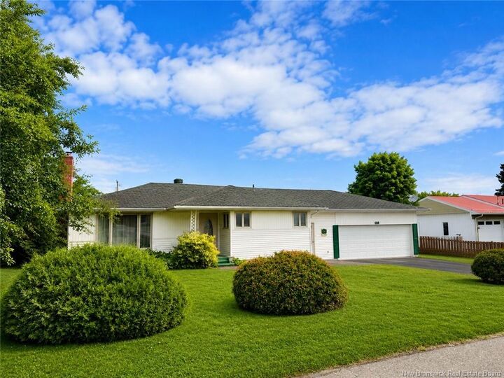 Property Photo:  688 Eh Daigle Boulevard  NB E3Z 2S1 