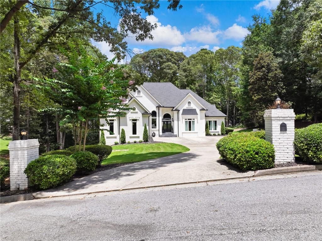 Property Photo: 1925 Gene Sarazen Way GA 30517