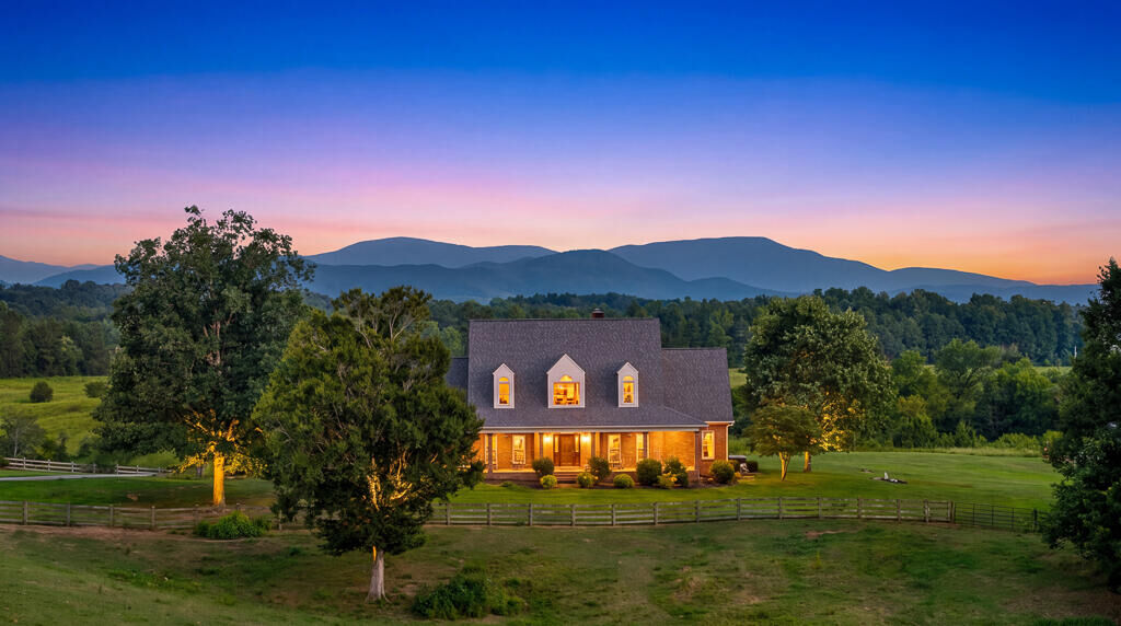 Property Photo: 559 White Road SE TN 37362