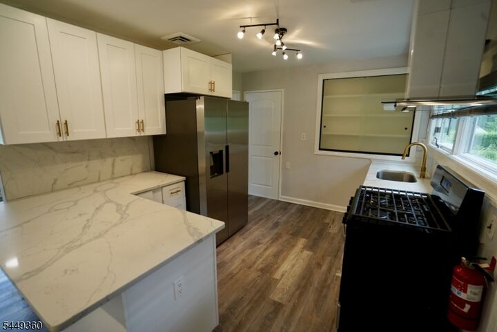 Property Photo:  154 Jefferson Ave  NJ 07661 