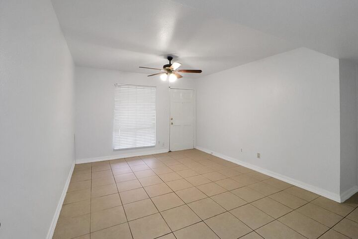 Property Photo: 5929 Queensloch Drive 234 TX 77096
