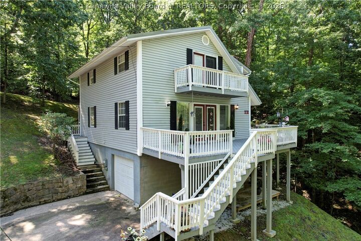 Property Photo:  50 Mountaineer Heights Drive  WV 25071 