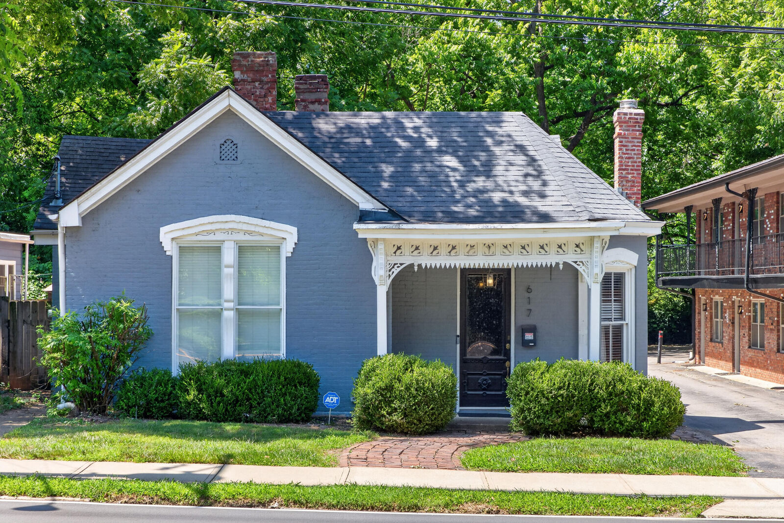 Property Photo: 617 N Broadway KY 40508