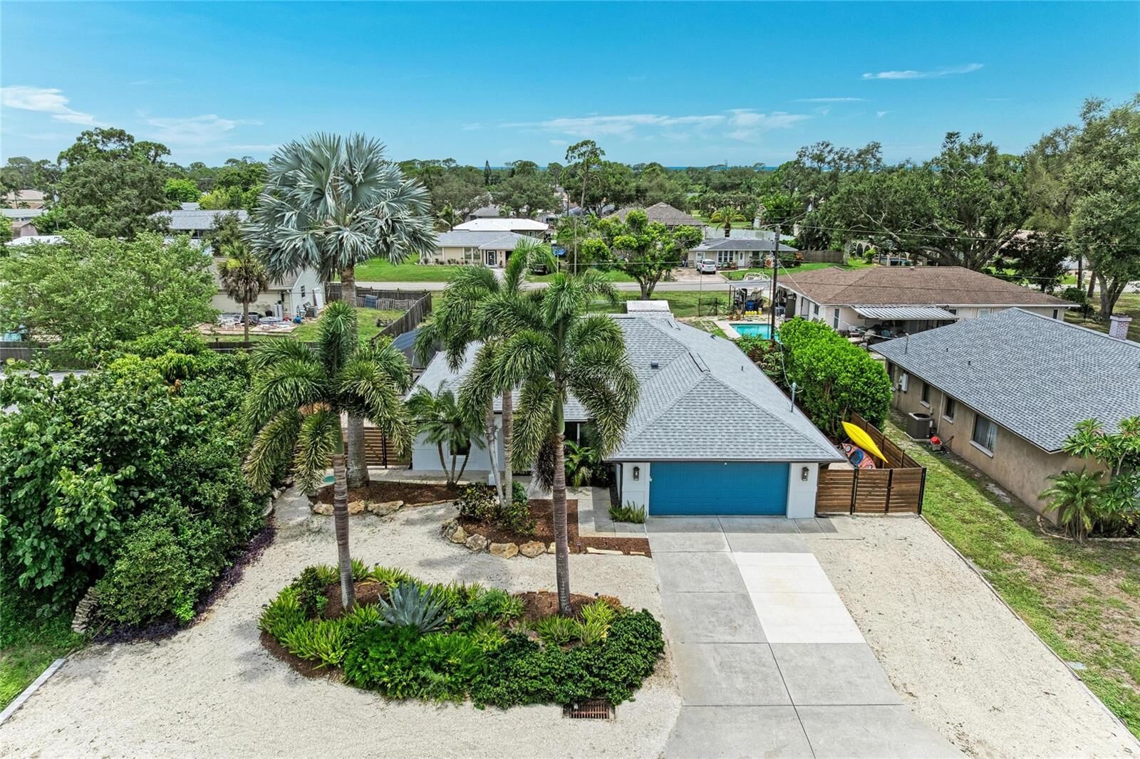 Property Photo:  655 Missouri Road  FL 34293 