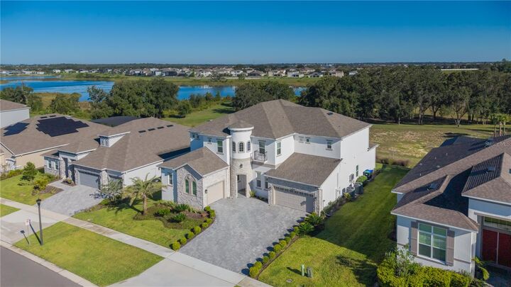 Property Photo:  16077 Barkly Ridge Court  FL 34787 