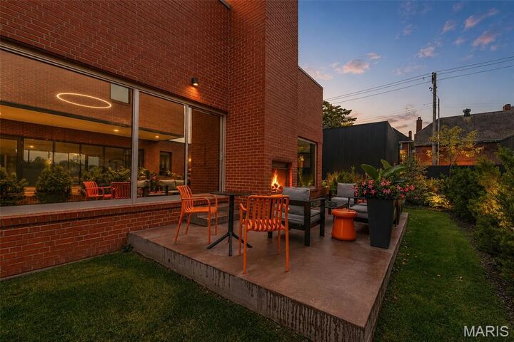Property Photo:  3830 Olive Street  MO 63108 