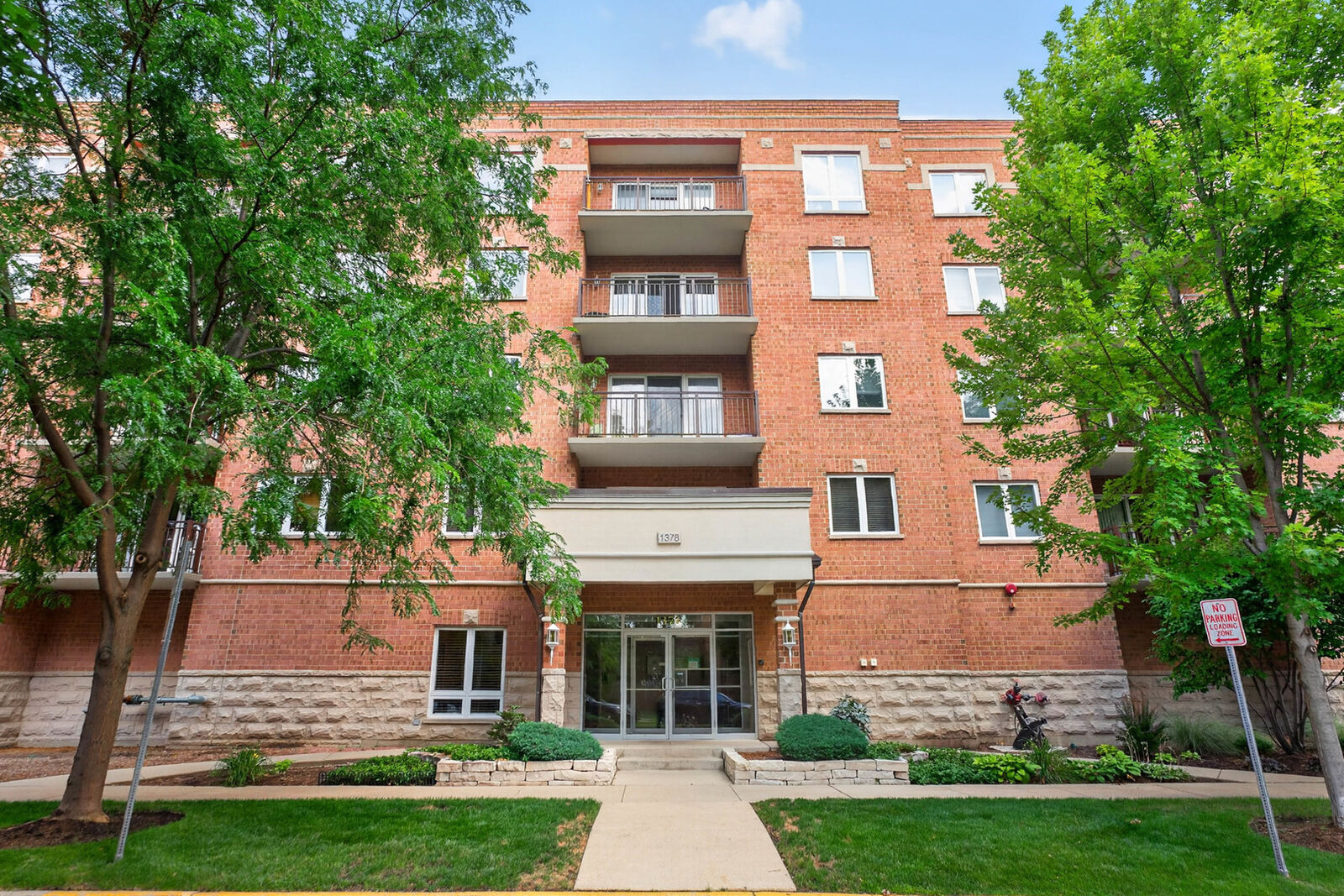 Property Photo:  1378 Perry Street 507  IL 60016 